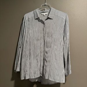 Cupcakes And Cashmere Surplice Back Button Down Shirt Size Large